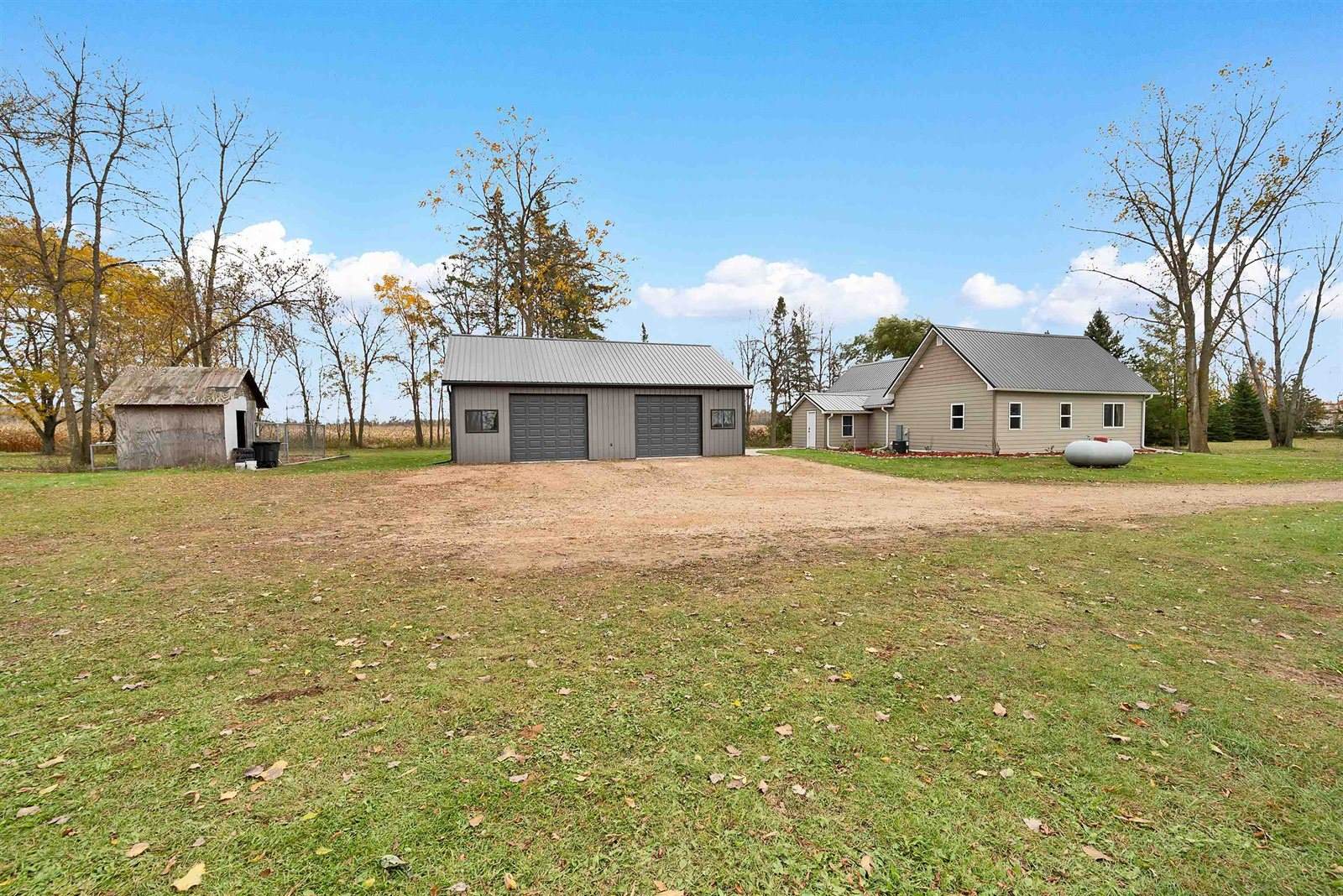 7112 County Rd A, Lena, WI 54139