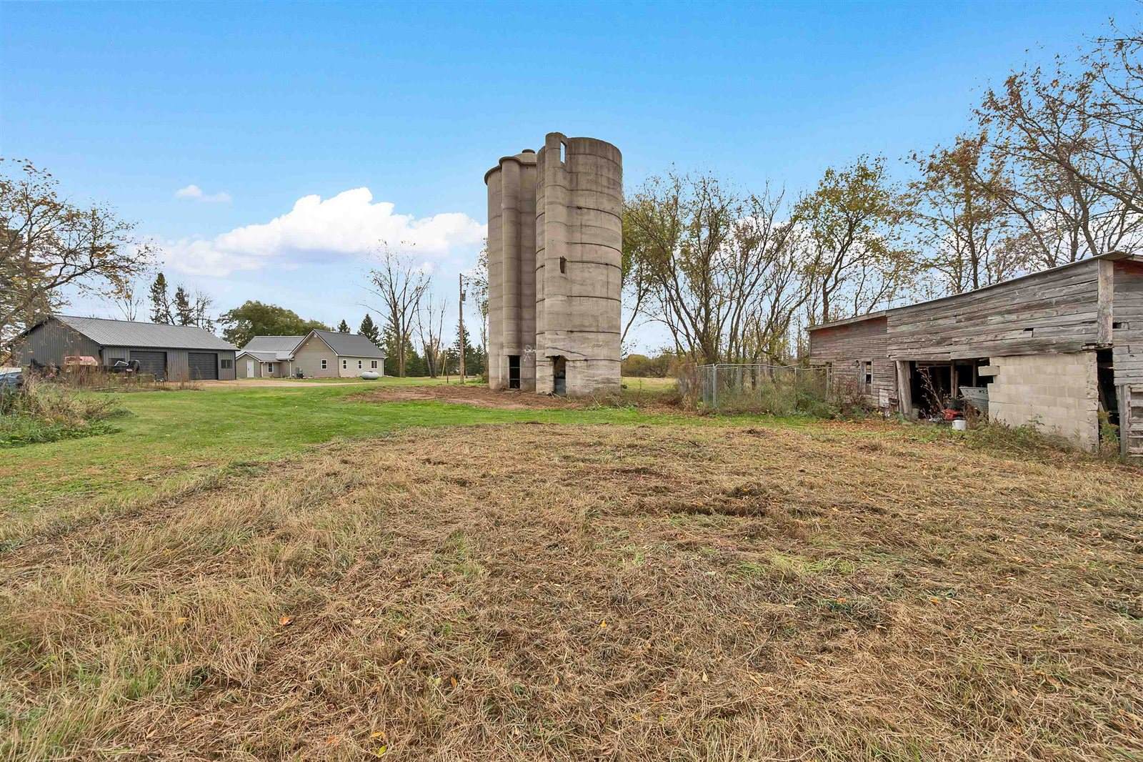 7112 County Rd A, Lena, WI 54139