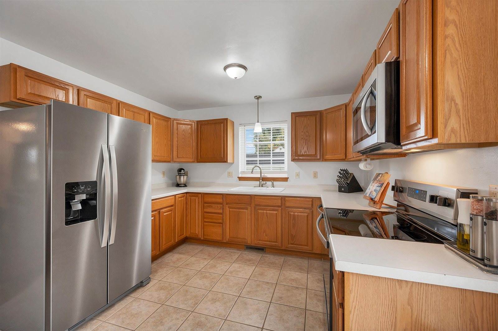 1716 Fort Howard Avenue, De Pere, WI 54115