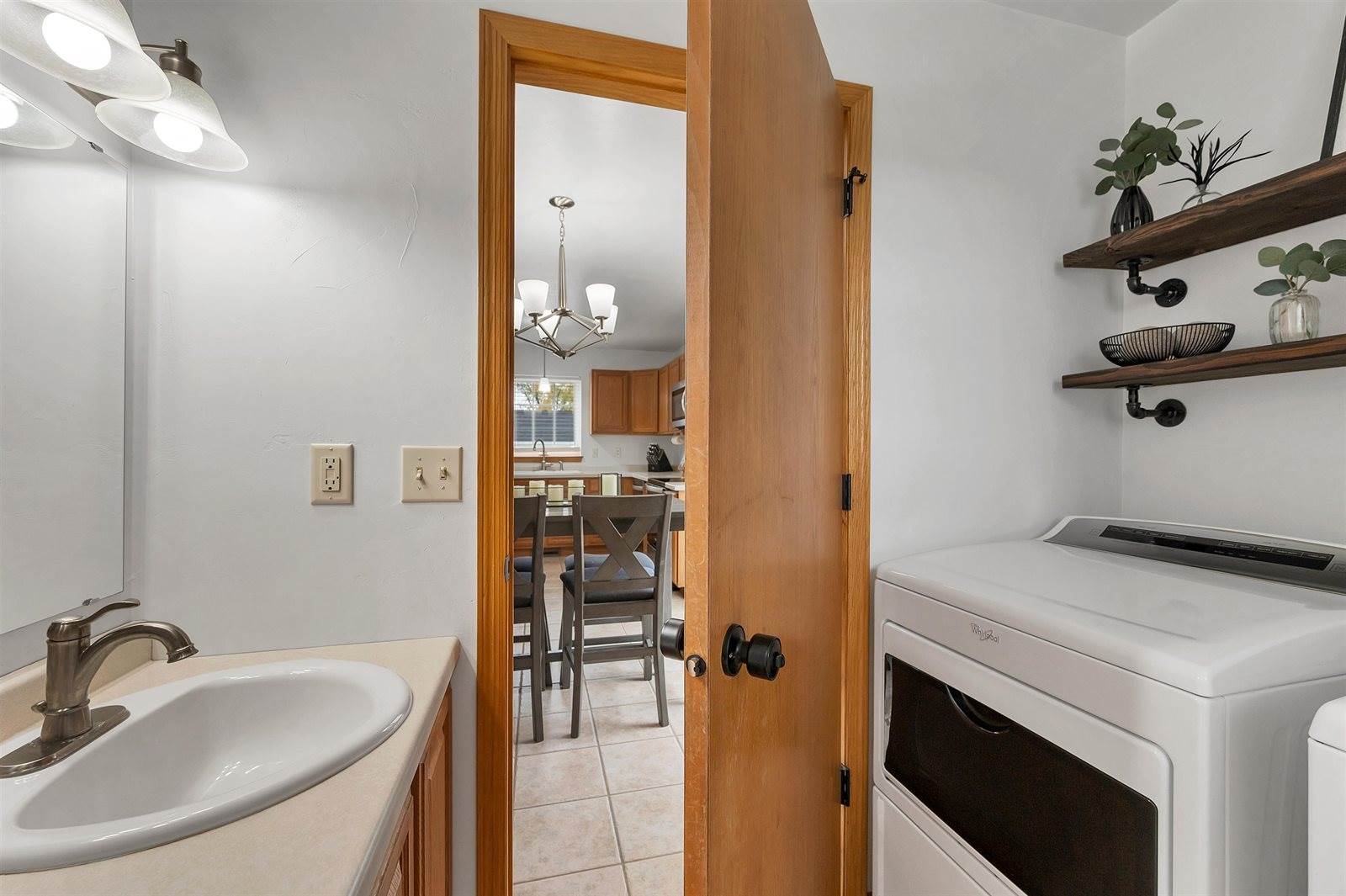 1716 Fort Howard Avenue, De Pere, WI 54115