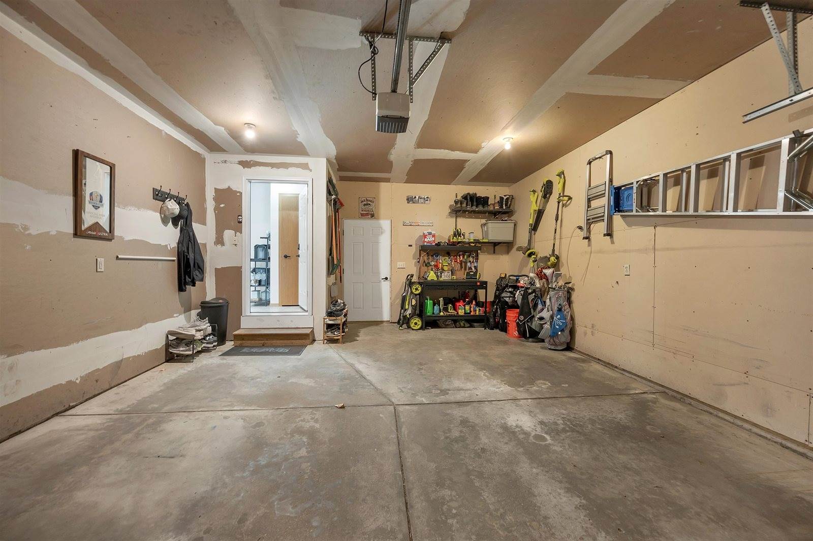 1716 Fort Howard Avenue, De Pere, WI 54115