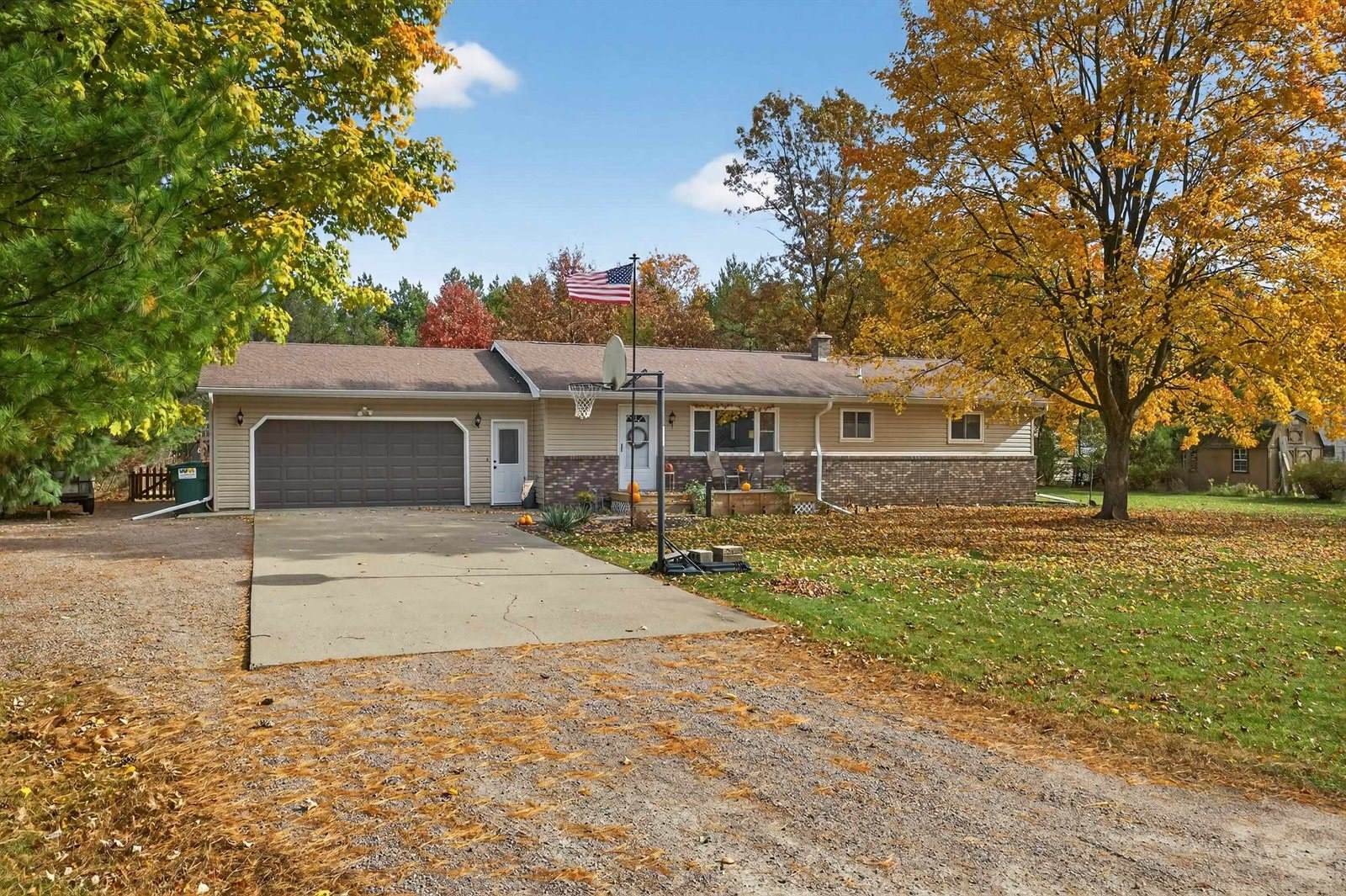 7031 Dakota Court, Wisconsin Rapids, WI 54494