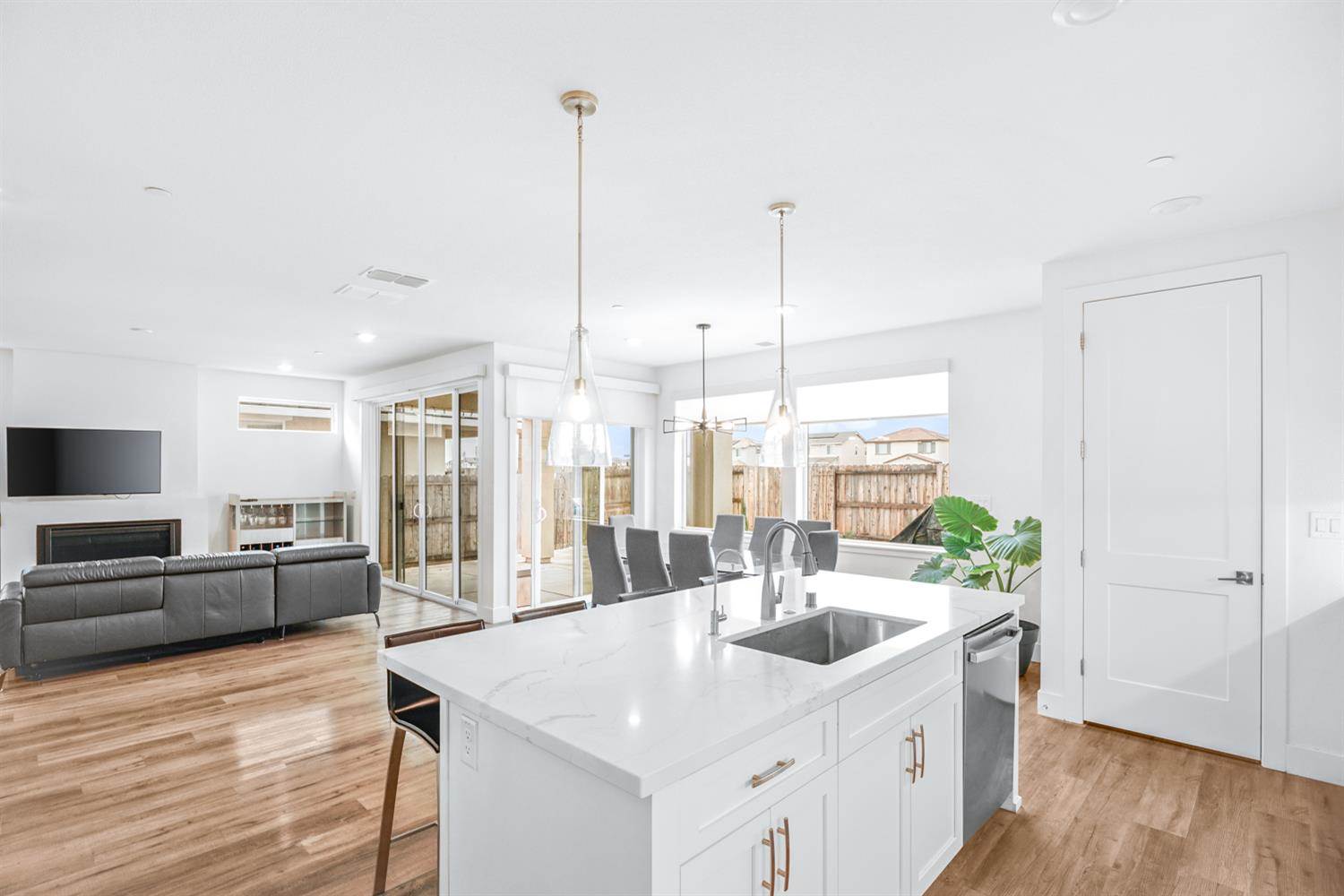 4231 Privas Way, Rancho Cordova, CA 95742