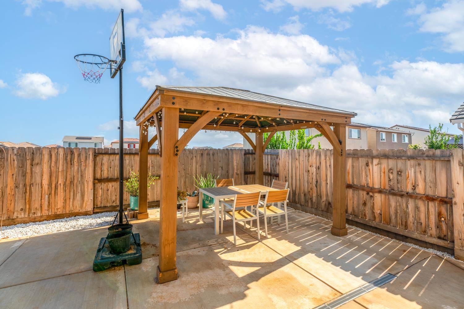 4231 Privas Way, Rancho Cordova, CA 95742