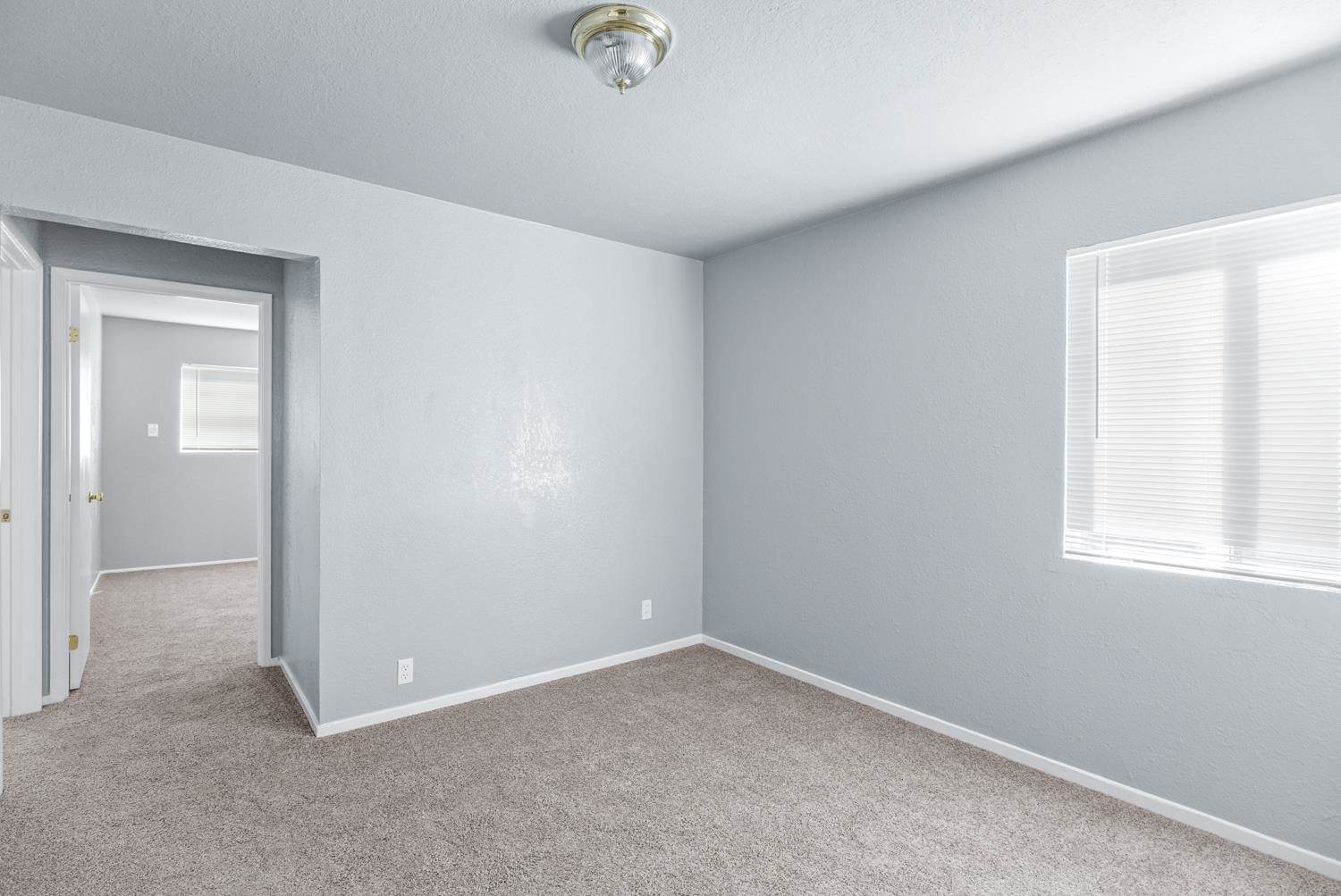 5645 Nona Way, Sacramento, CA 95824