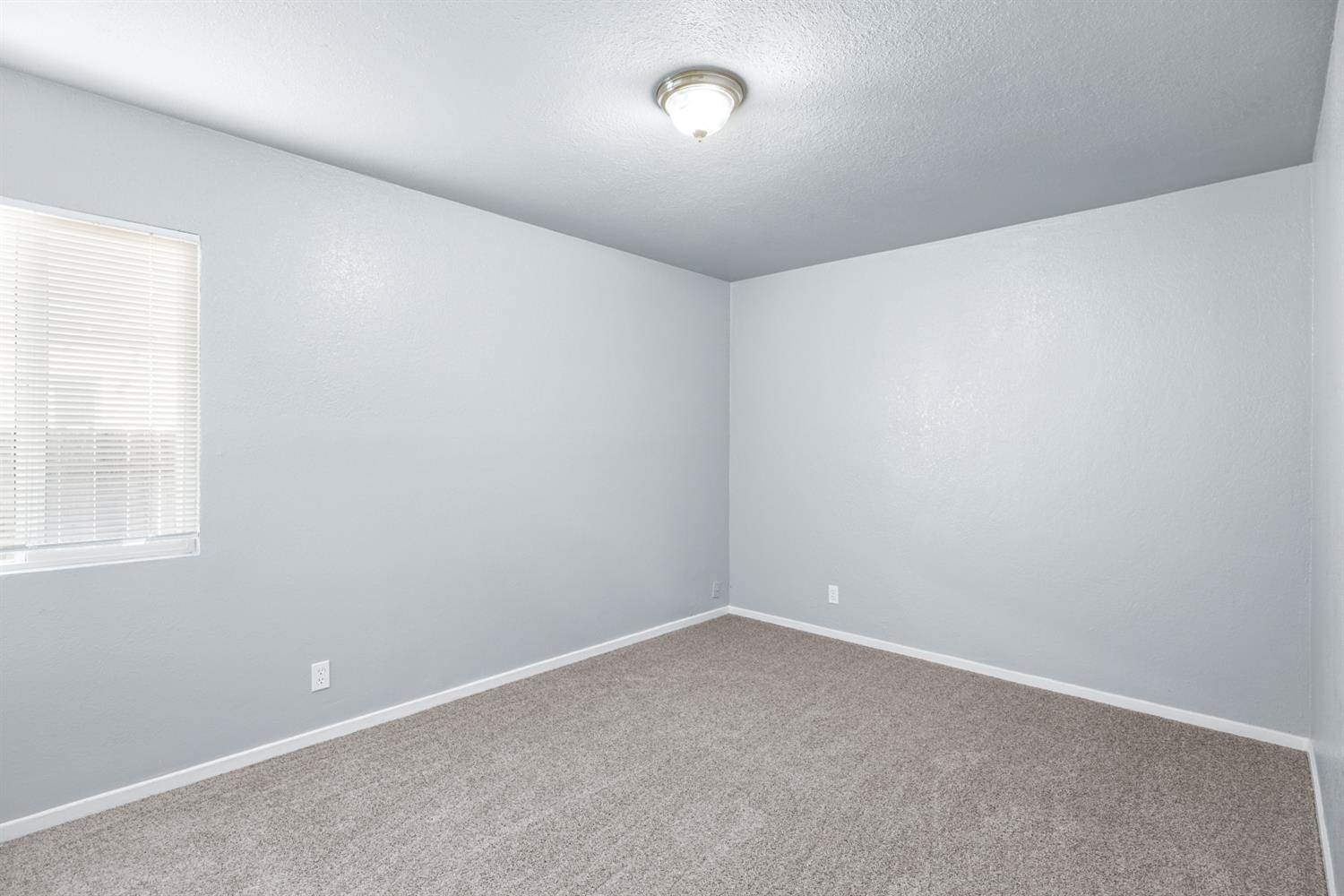 5645 Nona Way, Sacramento, CA 95824