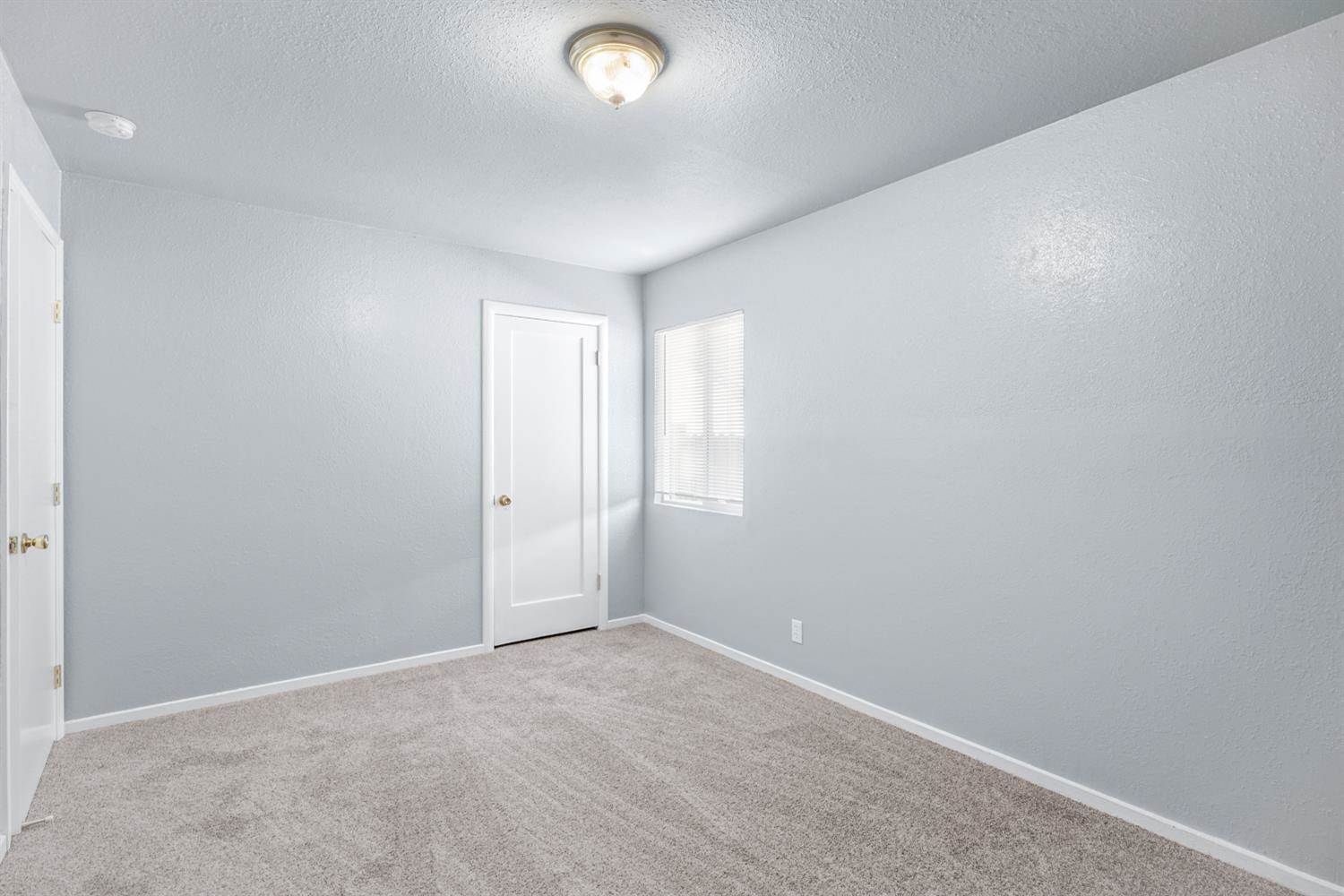 5645 Nona Way, Sacramento, CA 95824