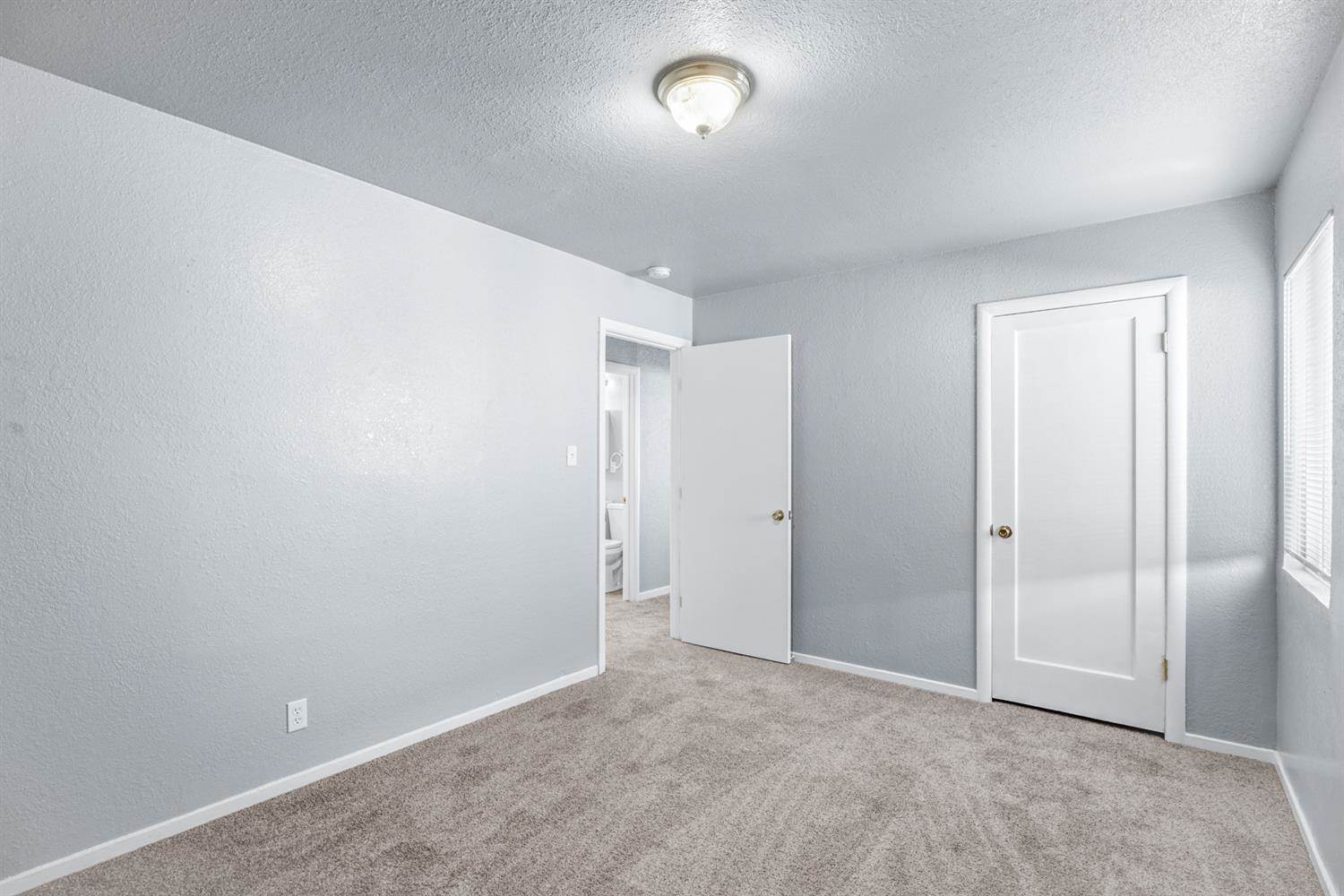 5645 Nona Way, Sacramento, CA 95824