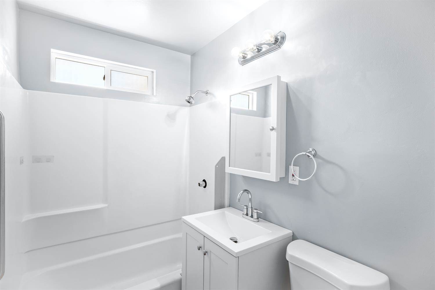 5645 Nona Way, Sacramento, CA 95824