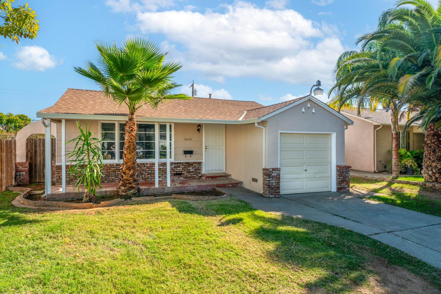 5645 Nona Way, Sacramento, CA 95824