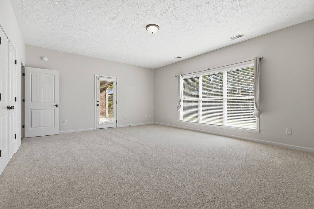 8973 Orchard Valley Lane, Midland, GA 31820