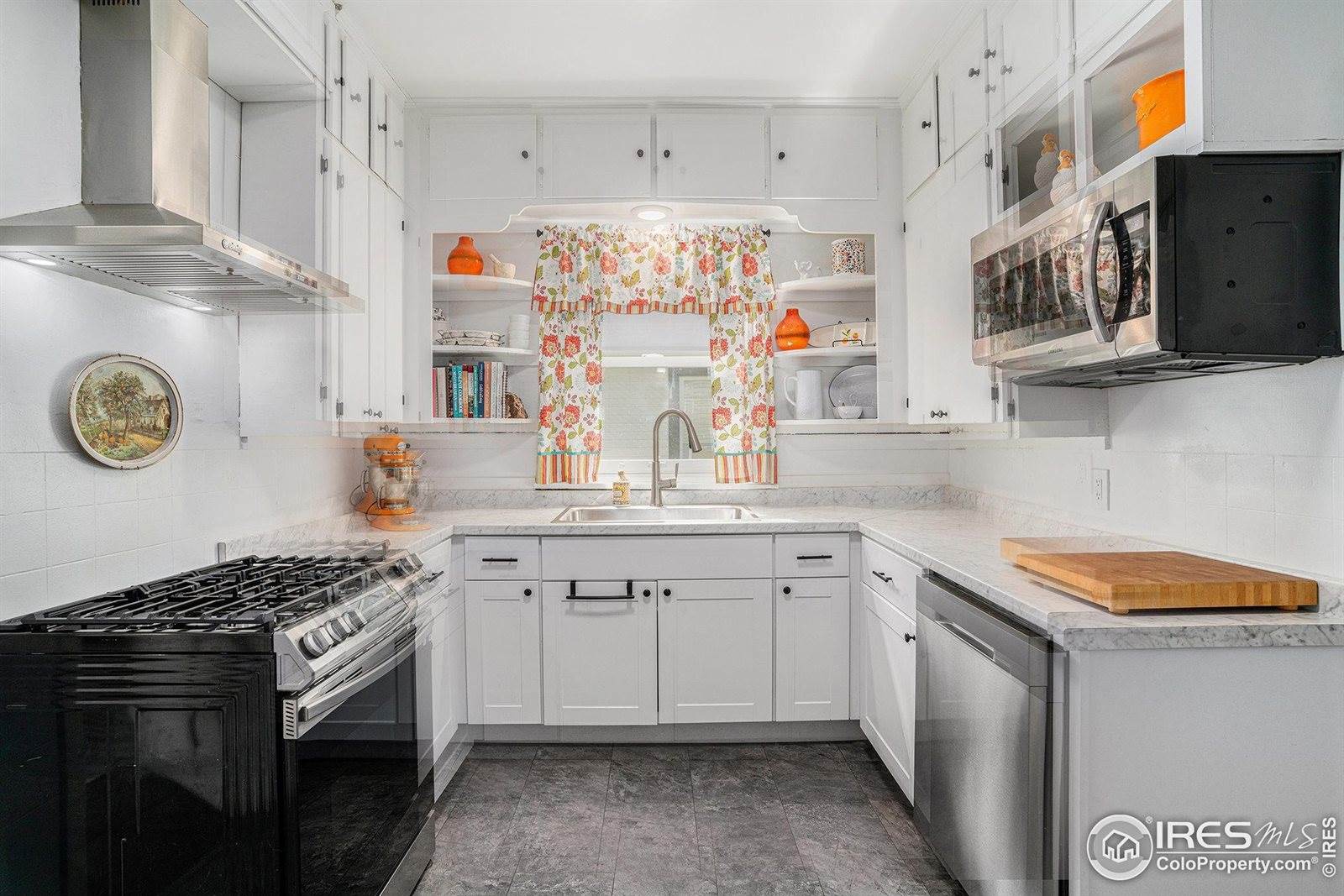 813 Walnut St, Windsor, CO 80550