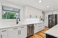 208 South Ravenswood Dr, Meridian, ID 83642