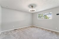 208 South Ravenswood Dr, Meridian, ID 83642