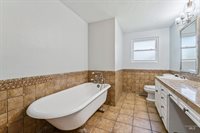 208 South Ravenswood Dr, Meridian, ID 83642