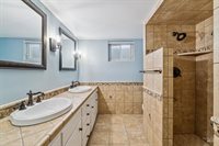 208 South Ravenswood Dr, Meridian, ID 83642