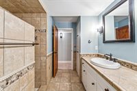 208 South Ravenswood Dr, Meridian, ID 83642