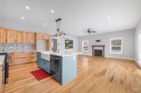 208 South Ravenswood Dr, Meridian, ID 83642