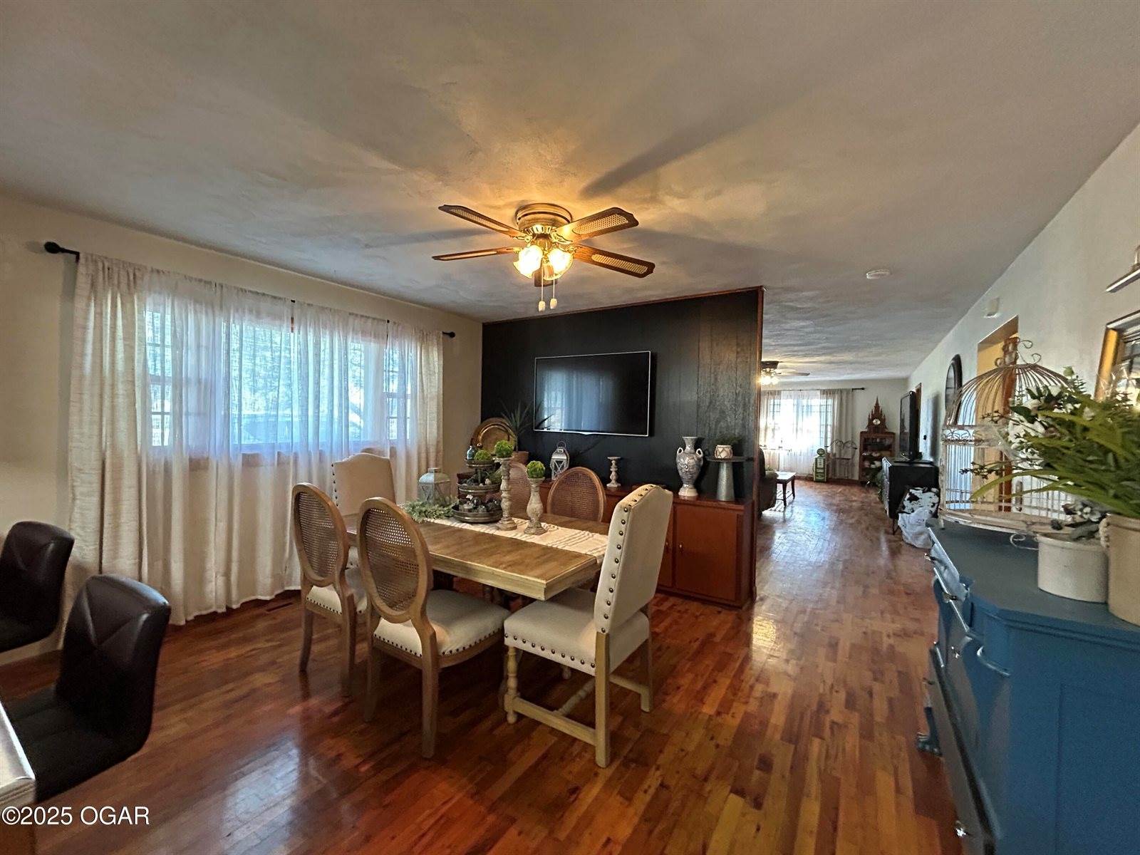 1308 Walnut Street, Golden City, MO 64748