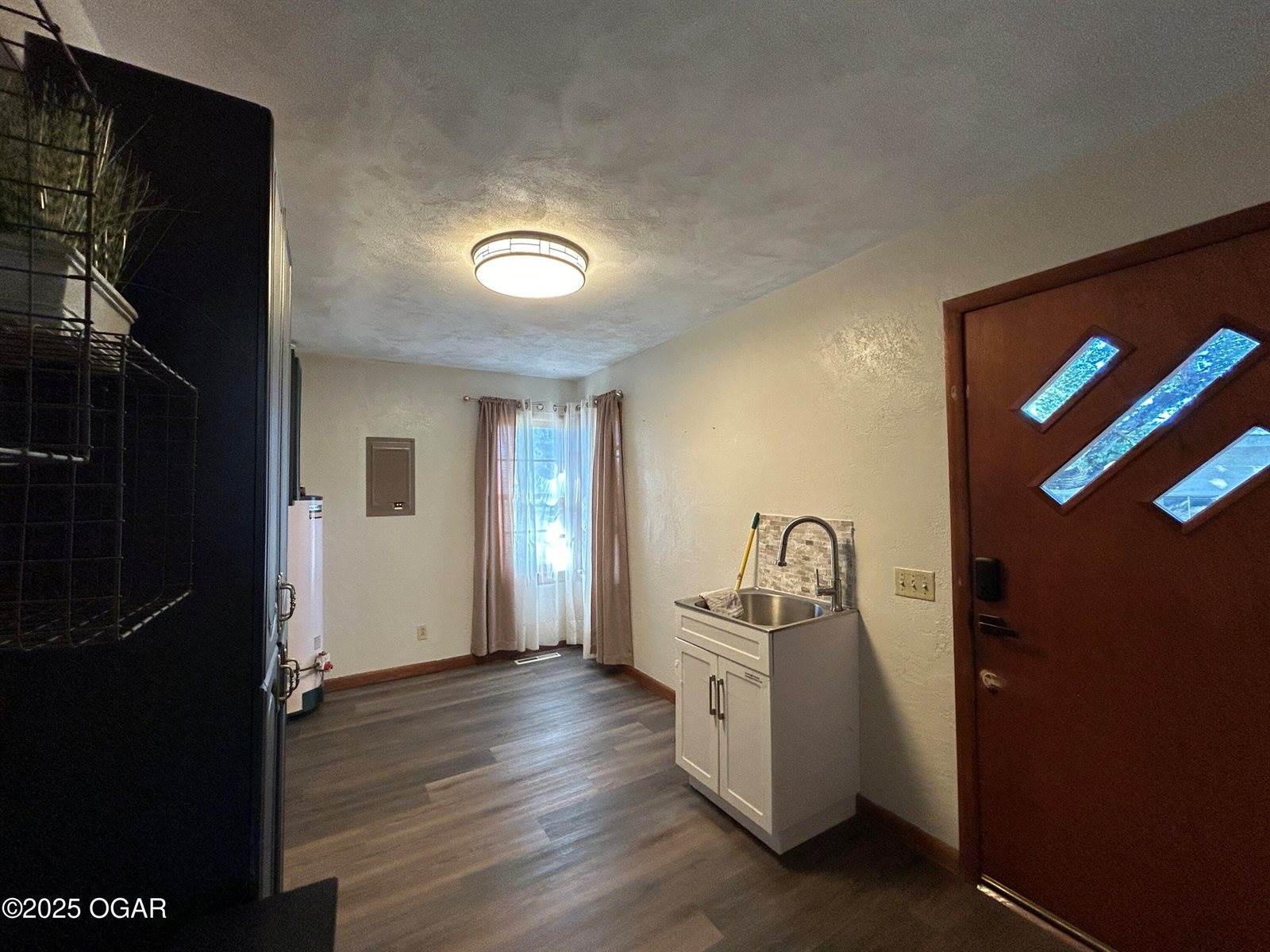 1308 Walnut Street, Golden City, MO 64748