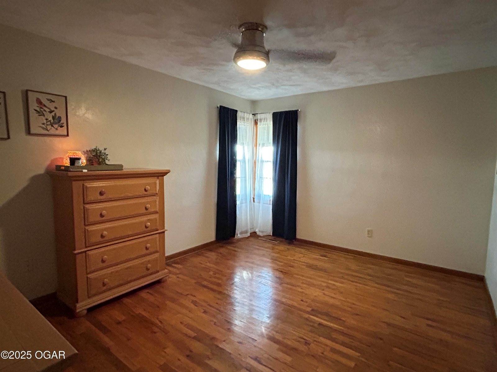 1308 Walnut Street, Golden City, MO 64748