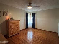 1308 Walnut Street, Golden City, MO 64748