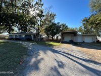 1308 Walnut Street, Golden City, MO 64748