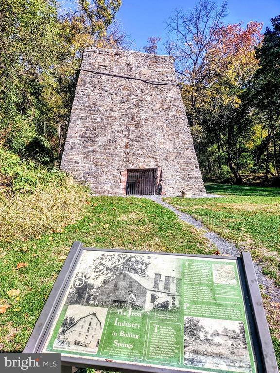 645 West First Street, Boiling Springs, PA 17007