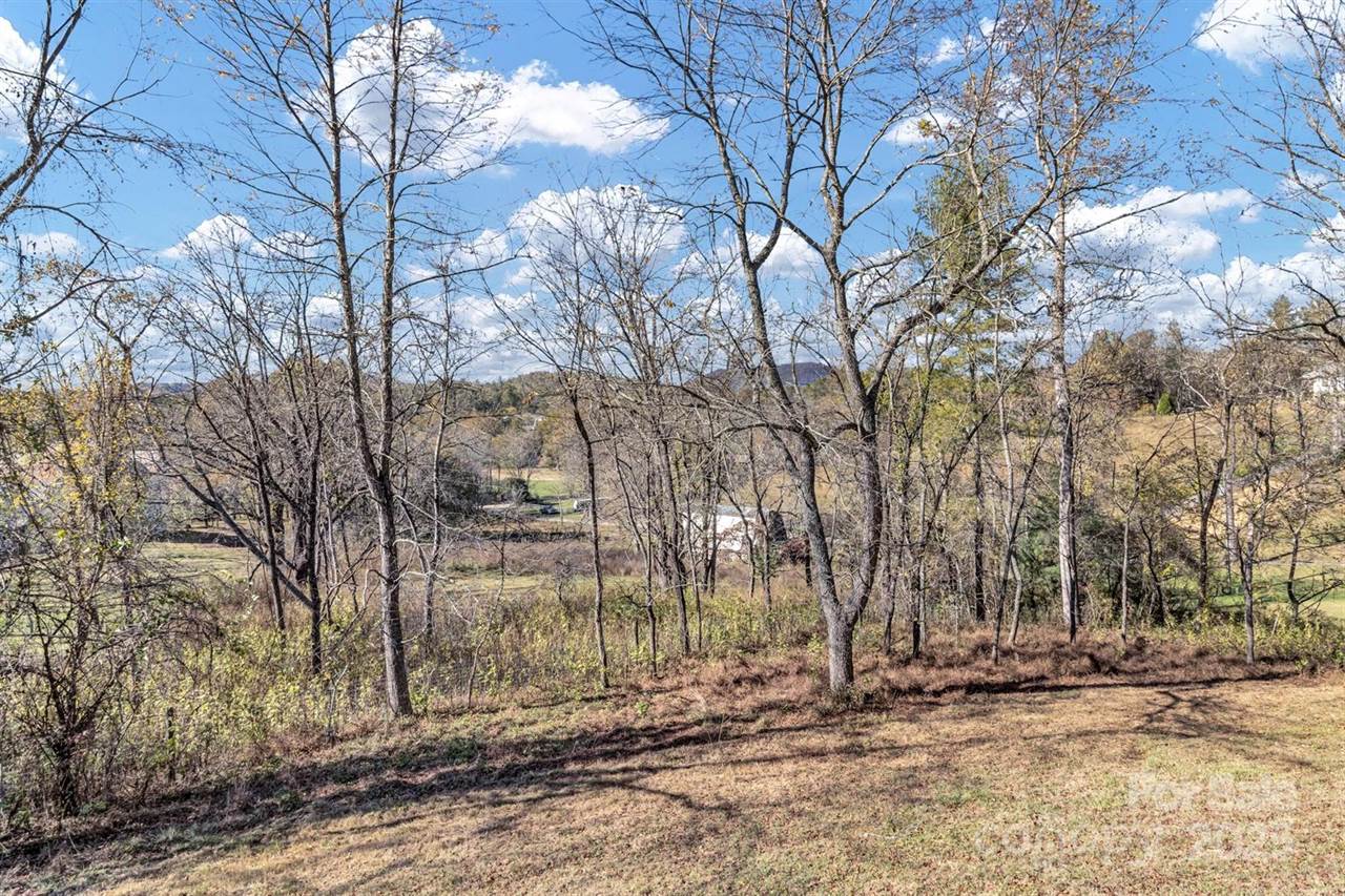 133 Sharon Road, Fairview, NC 28730