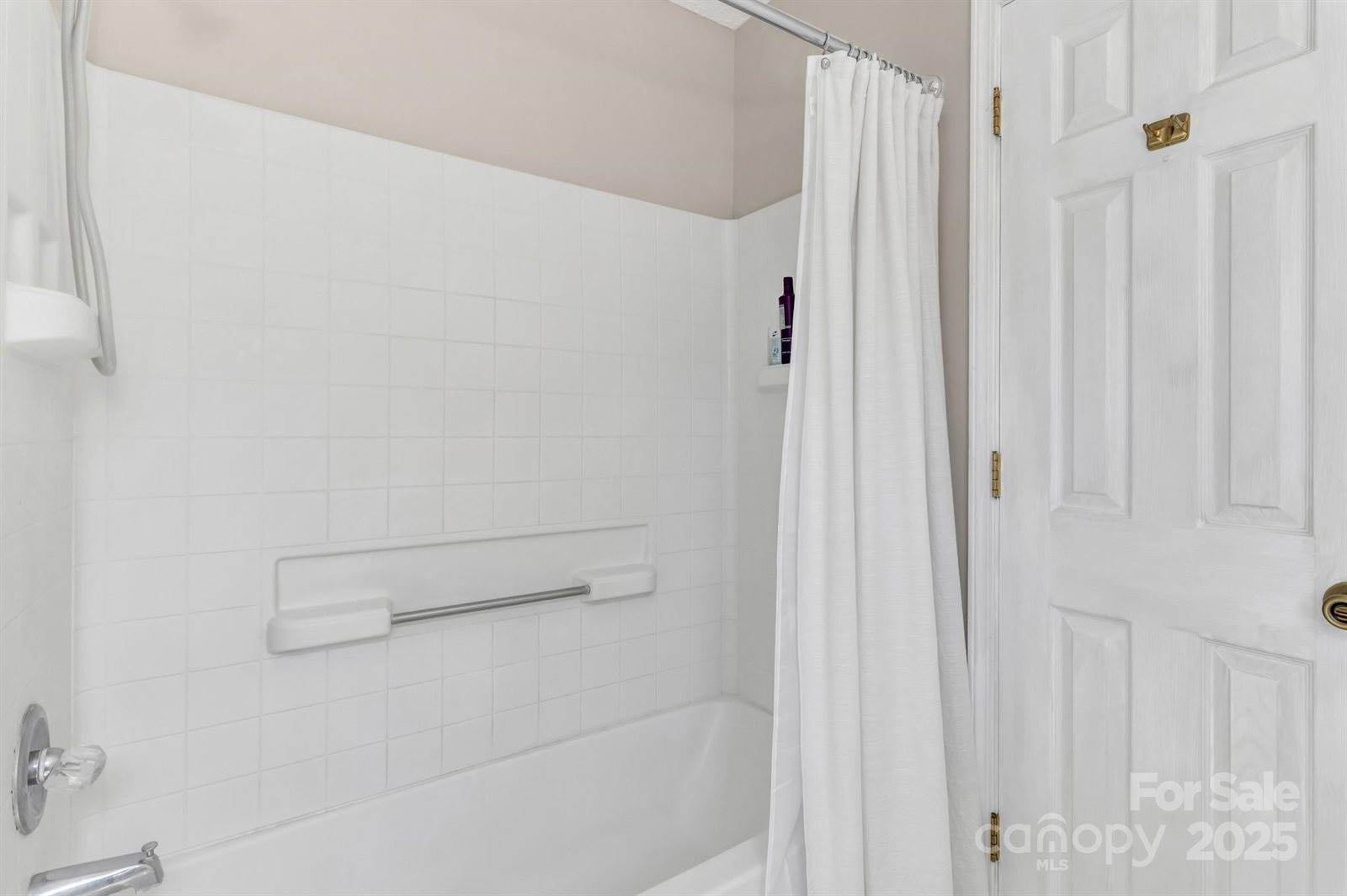 133 Sharon Road, Fairview, NC 28730