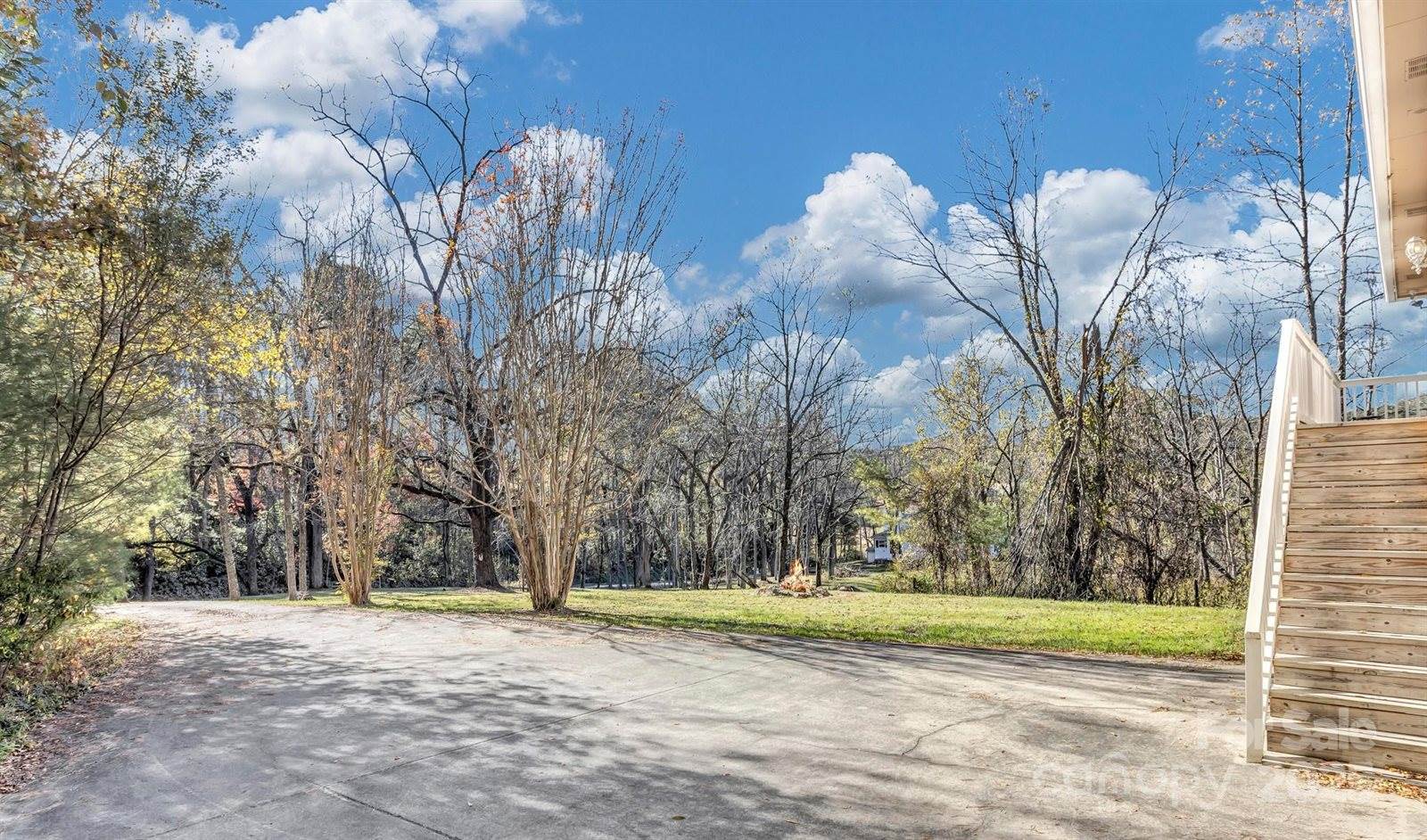 133 Sharon Road, Fairview, NC 28730