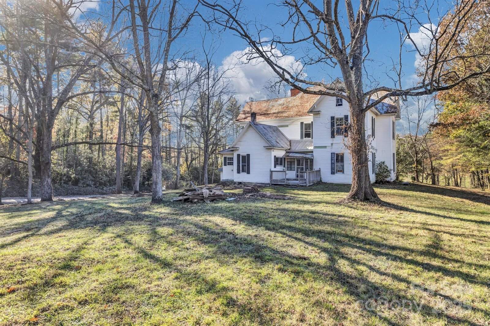 143 Sharon Road, Fairview, NC 28730