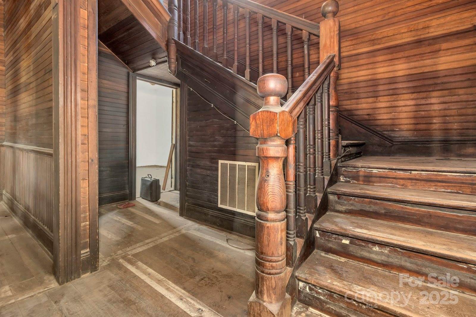 143 Sharon Road, Fairview, NC 28730