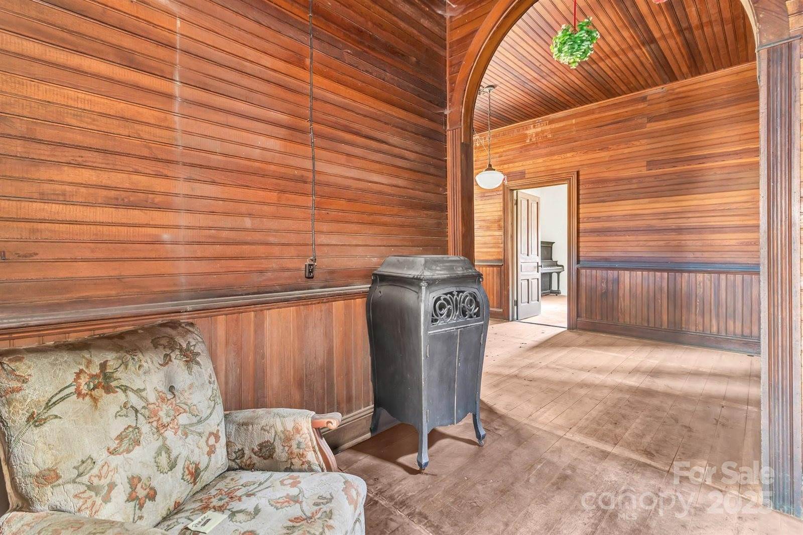 143 Sharon Road, Fairview, NC 28730
