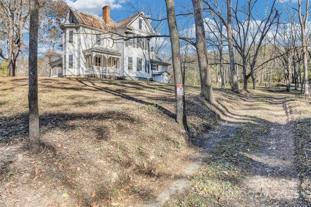 143 Sharon Road, Fairview, NC 28730