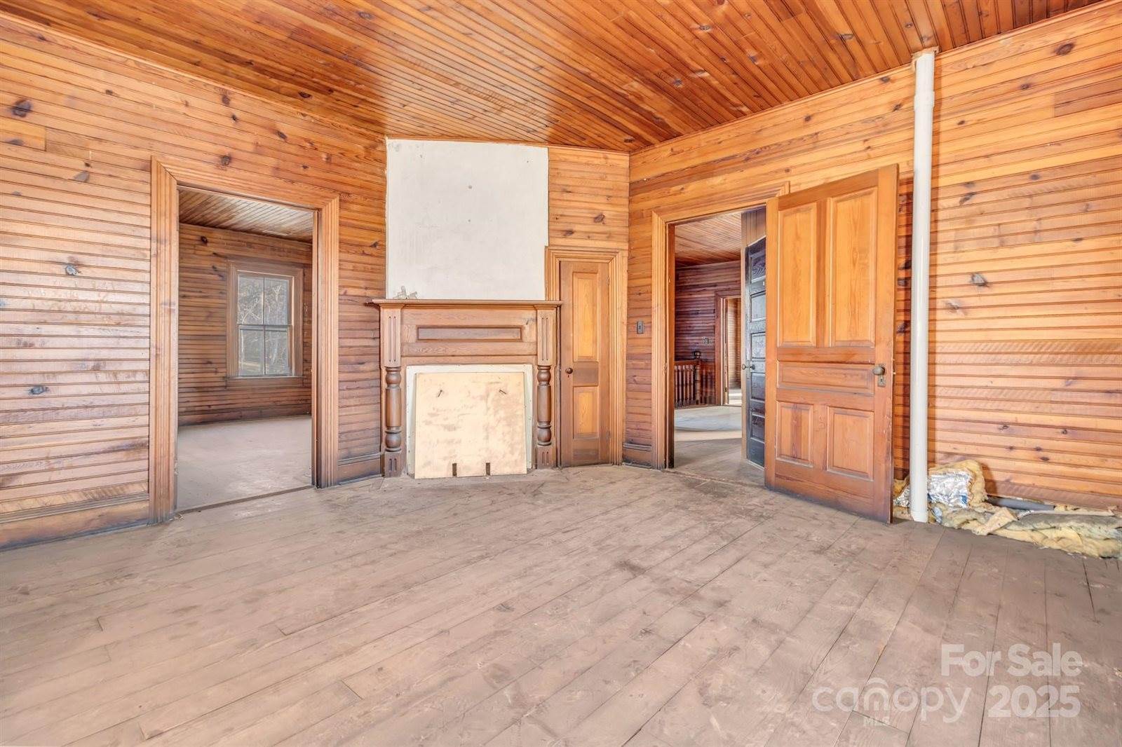 143 Sharon Road, Fairview, NC 28730