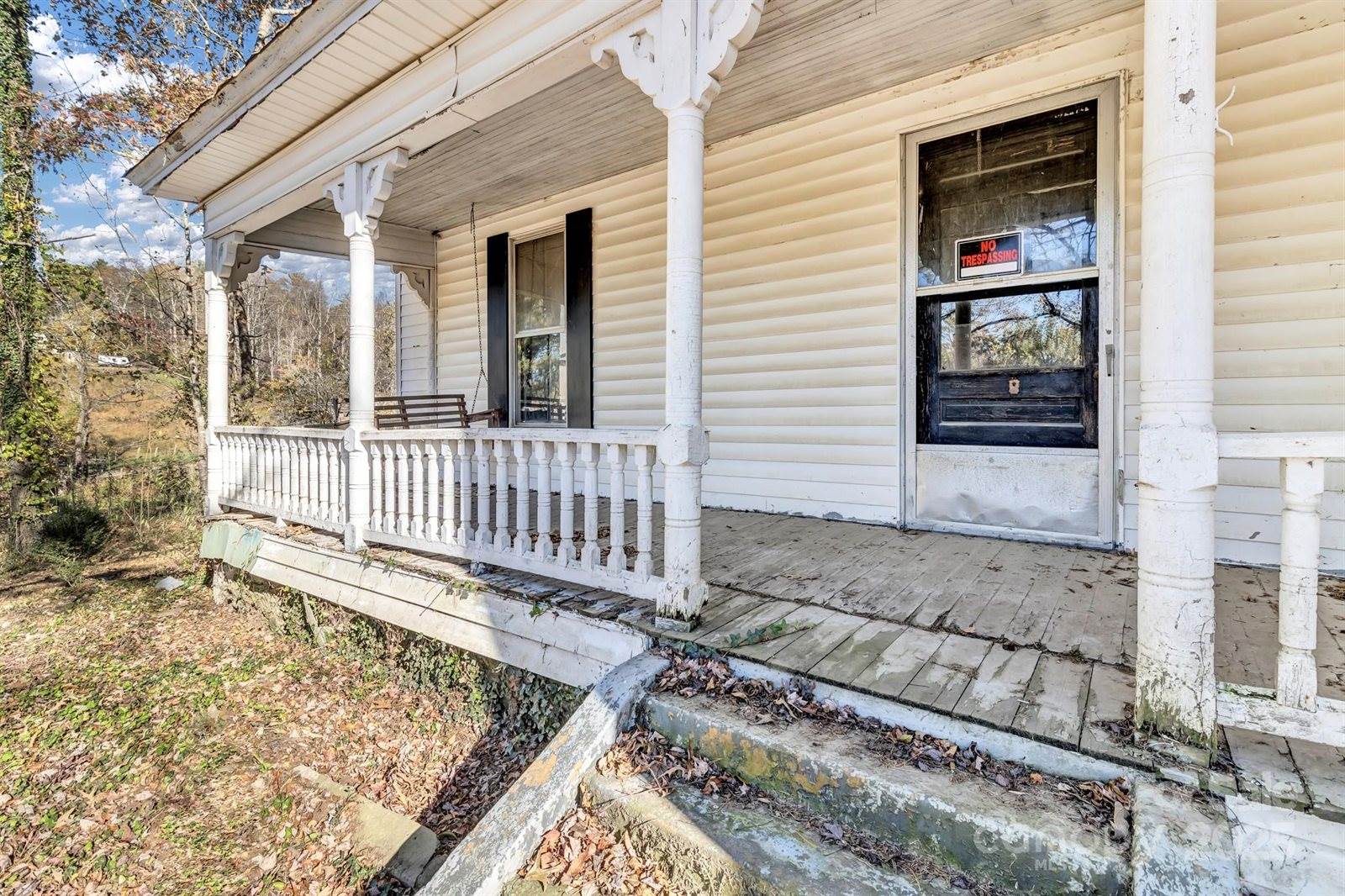 143 Sharon Road, Fairview, NC 28730