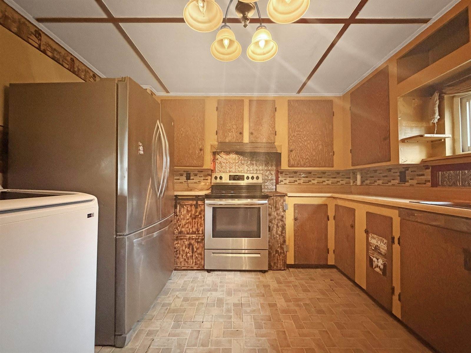 11 West Street, Houlton, ME 04730