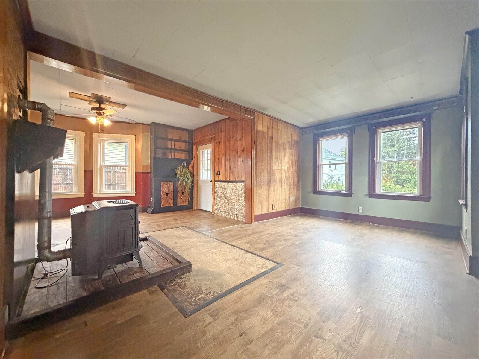 11 West Street, Houlton, ME 04730