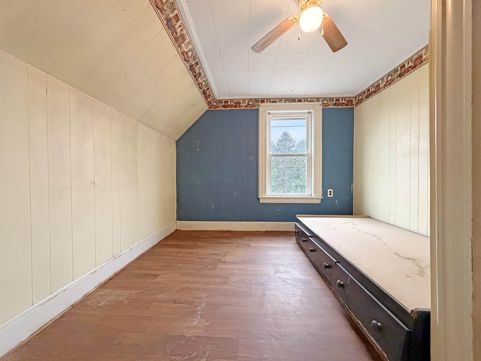 11 West Street, Houlton, ME 04730