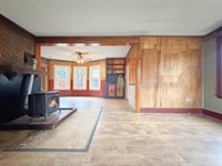 11 West Street, Houlton, ME 04730