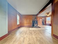 11 West Street, Houlton, ME 04730