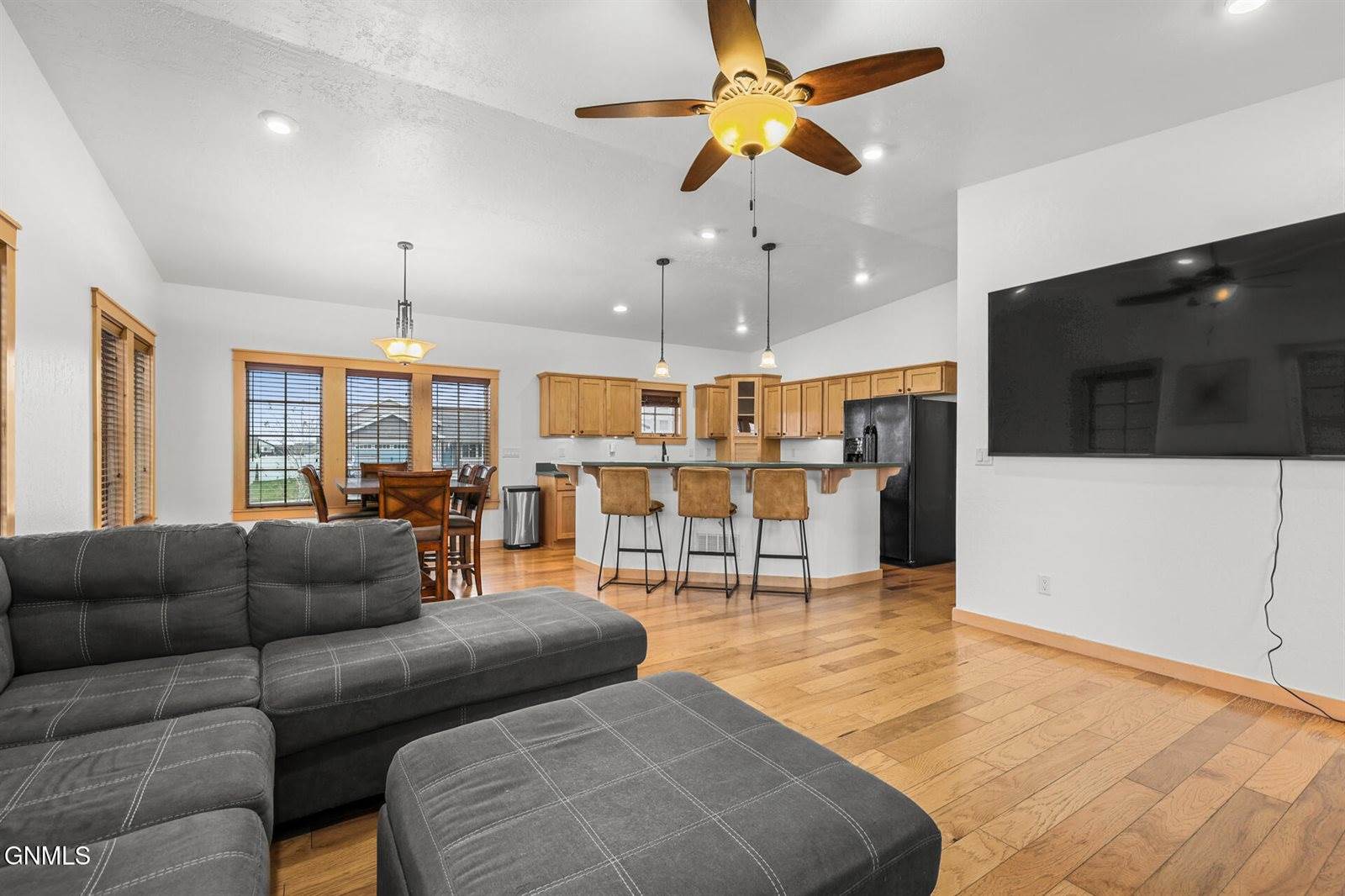 2718 Chokecherry Street, Williston, ND 58801