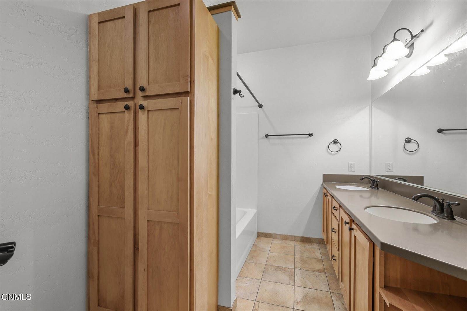 2718 Chokecherry Street, Williston, ND 58801