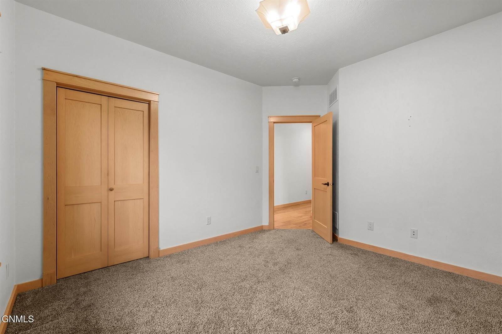 2718 Chokecherry Street, Williston, ND 58801