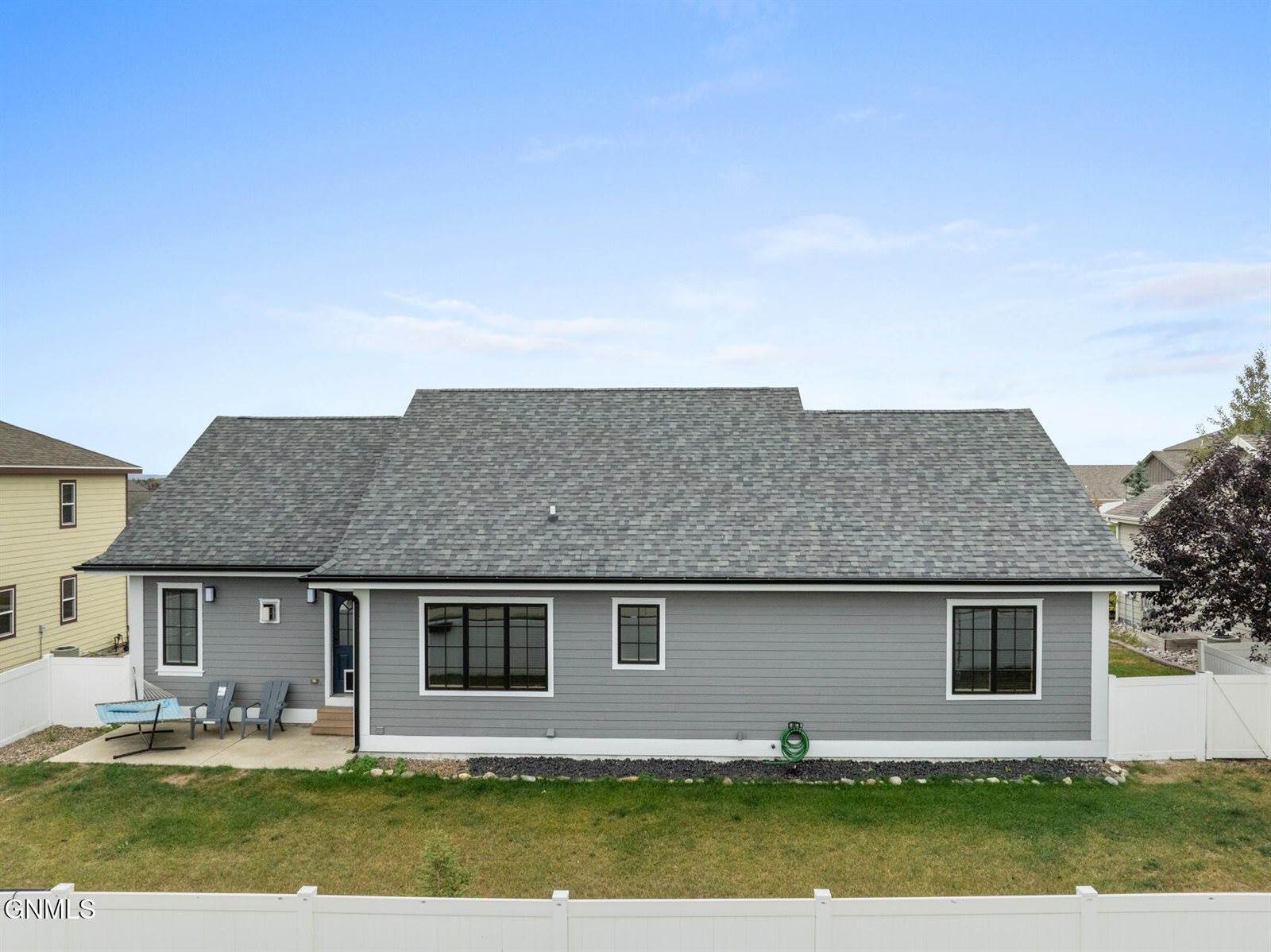 2718 Chokecherry Street, Williston, ND 58801