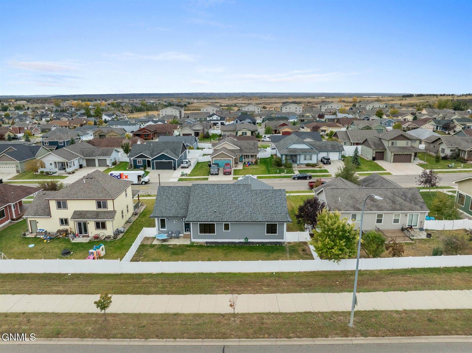 2718 Chokecherry Street, Williston, ND 58801