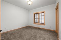 2718 Chokecherry Street, Williston, ND 58801