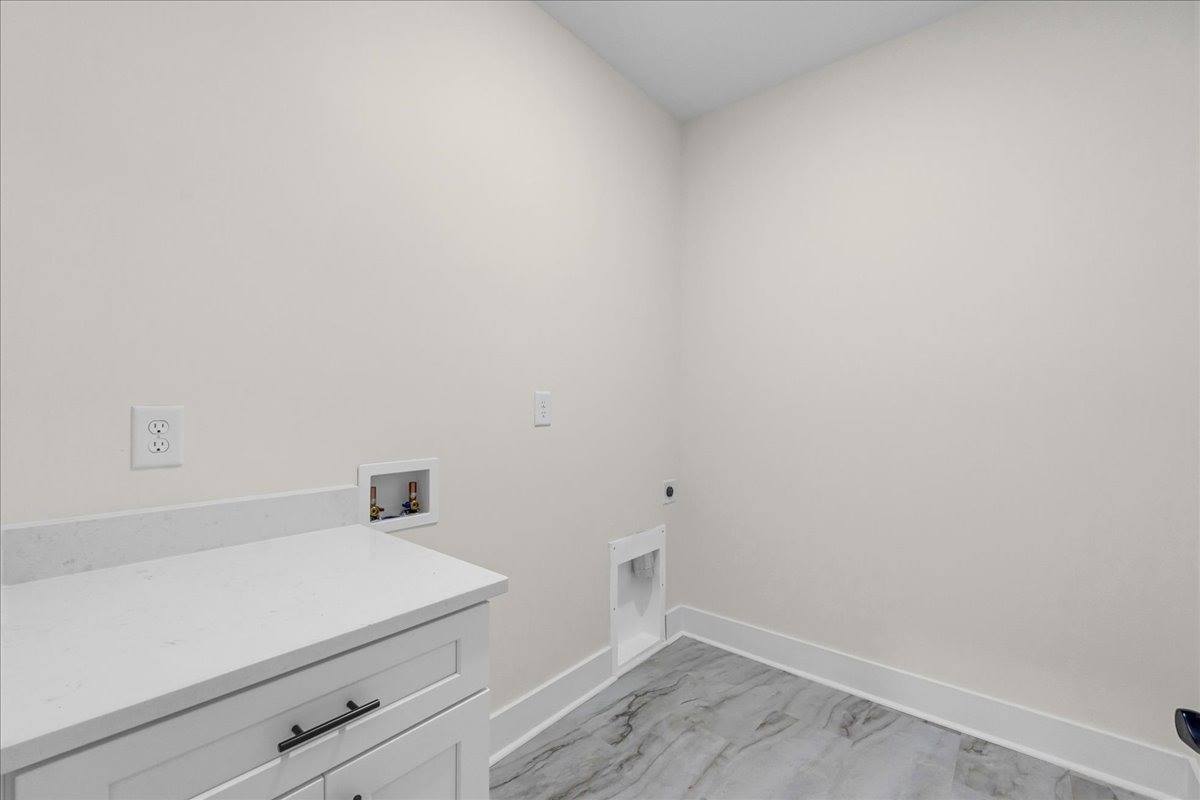 440 Sherwood Dr, McMinnville, TN 37110