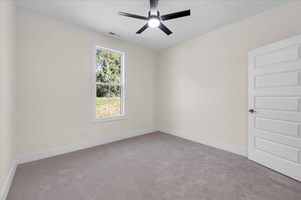 440 Sherwood Dr, McMinnville, TN 37110